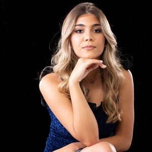 Meet your Posher, Andrea